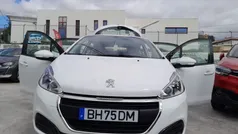 Branco Usado 2019 Peugeot 208 Signature Sky Citadino | € 15.950 (Caro)