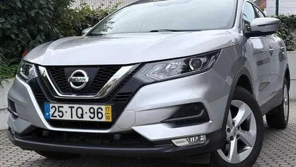 Cinza Usado 2017 Nissan Qashqai N-Connecta SUV | € 16.900 (Bom preço)