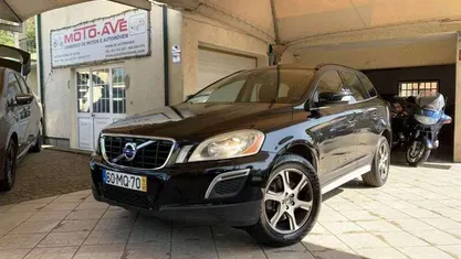 Preto Usado 2012 Volvo XC60 Momentum SUV | € 17.450 (Preço justo)