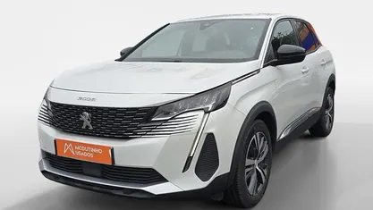 Branco Usado 2024 Peugeot 3008 Allure SUV | € 23.743 (Preço justo)