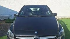 Cinza Usado 2015 Mercedes B180 AMG Monovolume | € 13.750