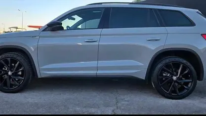Cinzento Usado 2021 Skoda Kodiaq SUV | € 33.950 (Preço justo)