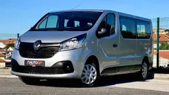 Cinzento Usado 2015 Renault Trafic Van | € 26.000