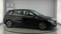 Preto Usado 2023 Mercedes 180 Sedan | € 38.490 (Bom preço)
