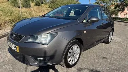 Cinzento Usado 2015 Seat Ibiza | € 8.600 (Preço justo)