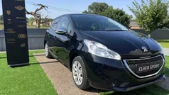 Preto Usado 2014 Peugeot 208 Style Citadino | € 7.900 (Preço justo)