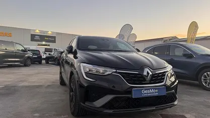 Preto Usado 2023 Renault Arkana SUV | € 25.990 (Preço justo)