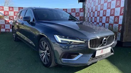 Usado Volvo V60 Inscription 340 HP (250 kW) 2021 Carrinha