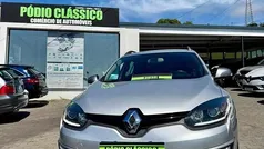 Cinzento Usado 2015 Renault Mégane III | € 14.750