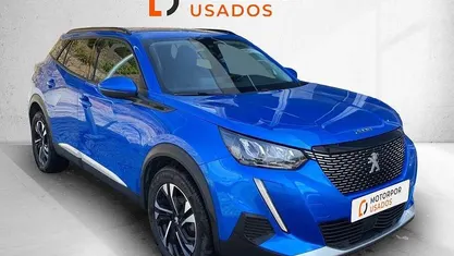 Usado Peugeot 2008 Allure 110 HP (80 kW) 2021 Azul SUV