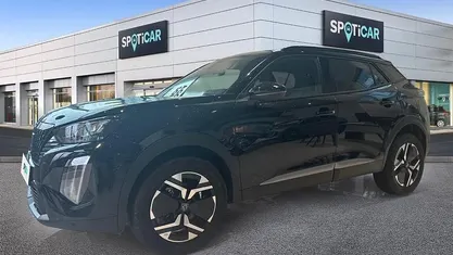 Usado Peugeot 2008 Allure 136 HP (100 kW) 2025 Preto SUV