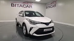 Branco Usado 2021 Toyota C-HR SUV | € 26.500 (Bom preço)