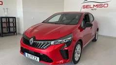 Outra Usado 2024 Renault Clio V | € 17.900 (Preço justo)
