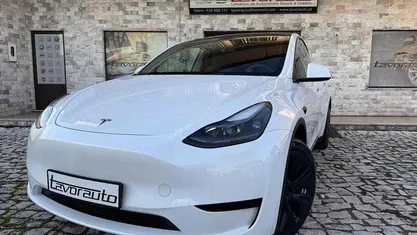 Branco Usado 2022 Tesla Model Y Standard Range SUV | € 32.500 (Preço justo)