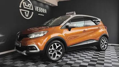 Usado Renault Captur 90 HP (66 kW) 2018 Outra SUV