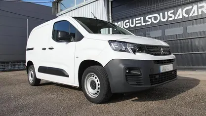 Usado 2022 Citroën Berlingo Monovolume | € 14.000 (Bom preço)