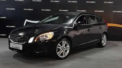 Usado 2014 Volvo V60 Carrinha | € 8.499 (Preço justo)
