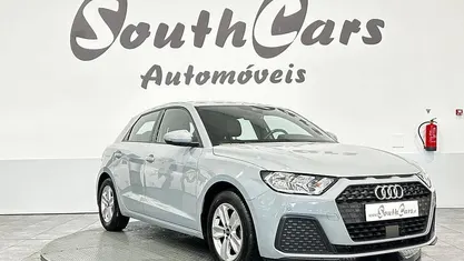 Usado Audi A1 Sportback 110 HP (80 kW) 2023 Cinzento Citadino