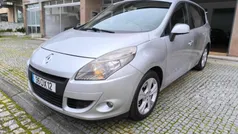 Usado 2011 Renault Scénic III Monovolume | € 6.490 (Bom preço)