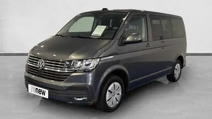 Cinzento Usado 2023 VW Transporter Van | € 44.000 (Preço justo)