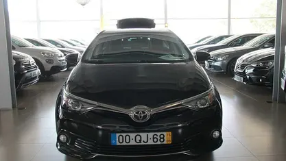 Preto Usado 2015 Toyota Auris | € 11.500 (Preço justo)