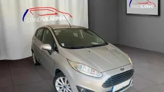 Cinzento Usado 2016 Ford Fiesta Citadino | € 9.500 (Preço justo)