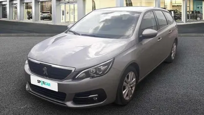 Usado Peugeot 308 130 HP (95 kW) 2021 Cinzento