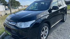 Preto Usado 2014 Mitsubishi Outlander Intense SUV | € 16.580 (Preço justo)