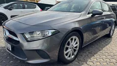 Cinza Usado 2018 Mercedes A180 Style | € 21.900 (Preço justo)
