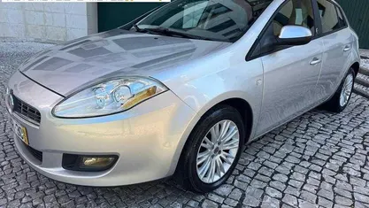 Cinza Usado 2009 Fiat Bravo Active Citadino | € 4.900 (Preço justo)