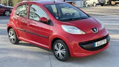 Vermelho Usado 2006 Peugeot 107 Citadino | € 4.250 (Preço justo)