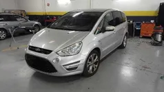 Cinzento Usado 2010 Ford S-MAX S Monovolume | € 11.500 (Preço justo)