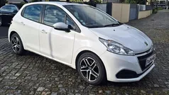 Usado 2018 Peugeot 208 Citadino | € 9.990 (Bom preço)