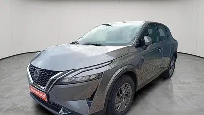 Cinzento Usado 2024 Nissan Qashqai SUV | € 25.950 (Bom preço)