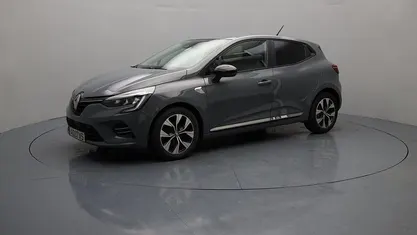 Usado 2022 Renault Clio V Sedan | € 15.790 (Preço justo)
