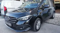 Preto Usado 2024 Mercedes 180 Sedan | € 33.500 (Bom preço)