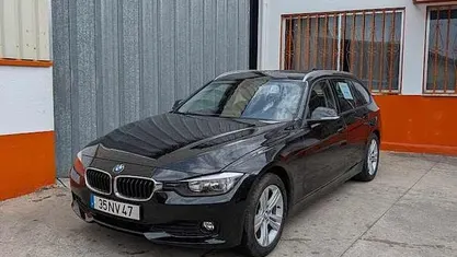 Preto Usado 2013 BMW 318 Carrinha | € 14.500 (Preço justo)