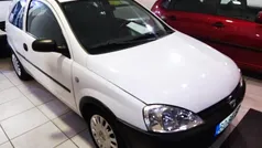 Branco Usado 2001 Opel Corsa | € 1.950 (Preço justo)