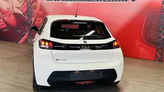 Branco Usado 2021 Peugeot e-208 Active Citadino | € 16.900 (Bom preço)