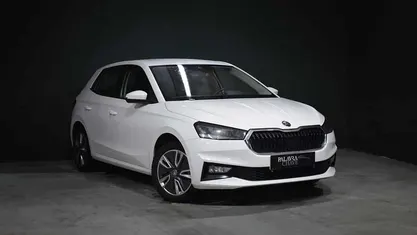 Usado 2023 Skoda Fabia Citadino | € 15.900 (Super Preço)