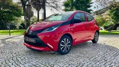 Vermelho Usado 2017 Toyota Aygo X-play Citadino | € 8.990 (Preço justo)