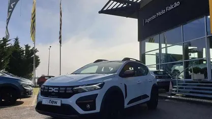 Branco Usado 2024 Dacia Sandero Citadino | € 16.500 (Preço justo)