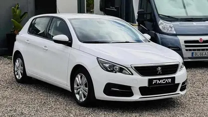 Branco Usado 2019 Peugeot 308 Citadino | € 11.990 (Super Preço)