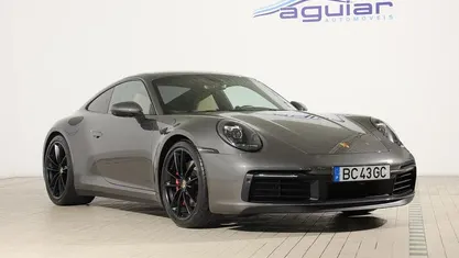 Cinzento Usado 2023 Porsche 992 | € 174.000 (Preço justo)