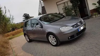 Cinzento Usado 2008 VW Golf VI Citadino | € 2.500 (Super Preço)