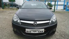 Preto Usado 2008 Opel Astra GTC Coupé | € 6.950 (Preço justo)