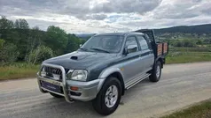 Cinzento Usado 2001 Mitsubishi L200 Pickup | € 13.990 (Preço justo)
