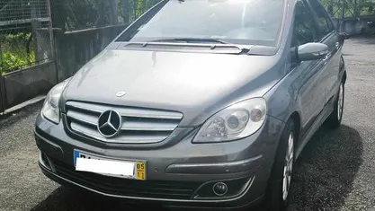 Cinzento Usado 2006 Mercedes B200 Monovolume | € 4.500 (Bom preço)