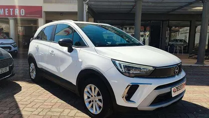 Branco Usado 2021 Opel Crossland Elegance SUV | € 14.900 (Preço justo)