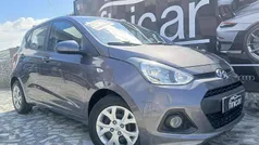 Cinza Usado 2015 Hyundai i10 Citadino | € 8.500